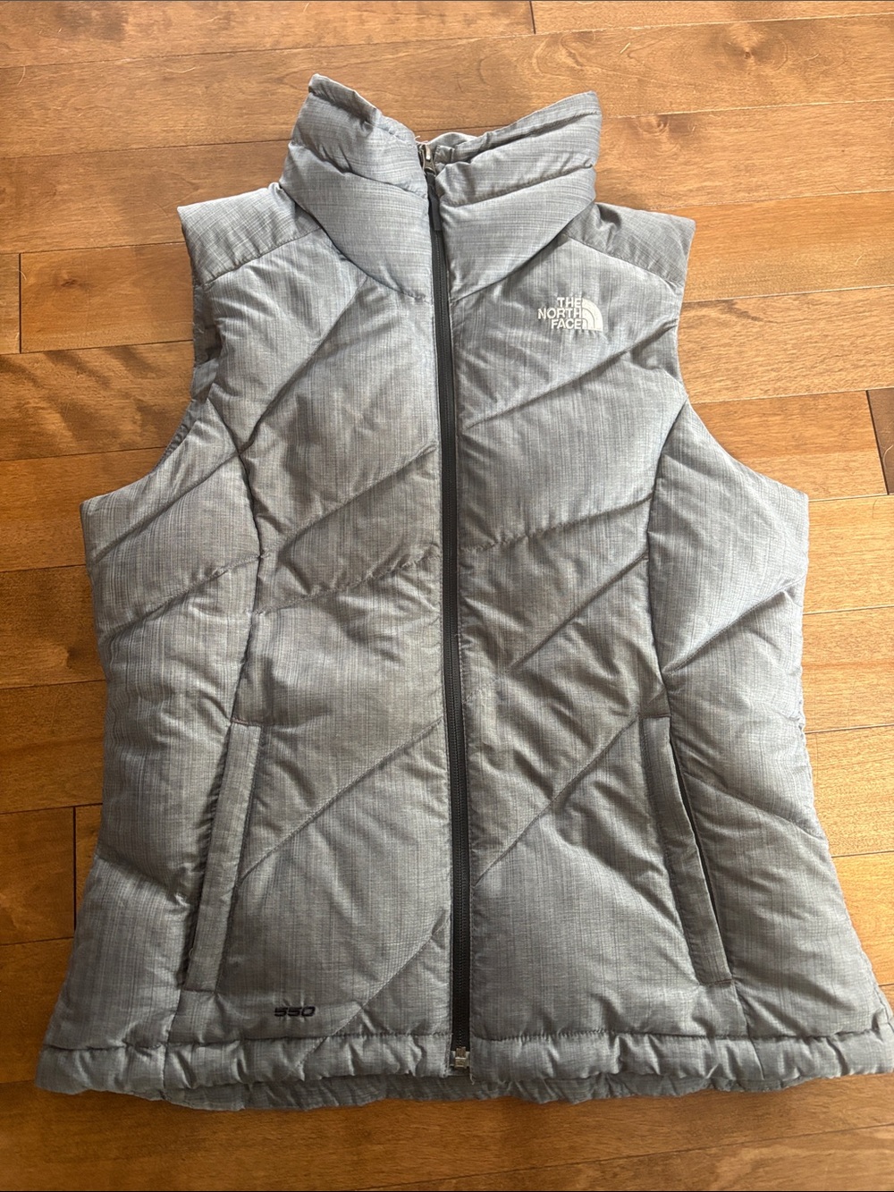 The North Face 550 Gray Quilted Women's Insulated Vest